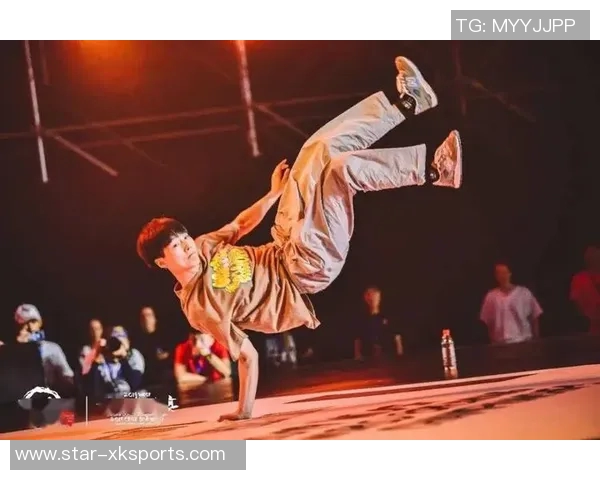 实时新闻全国街舞大赛点评武汉极限运动队展现灵活性与创意的精彩表现